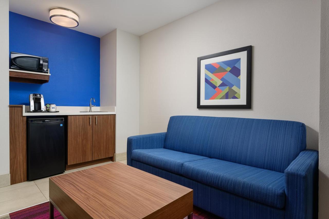 Holiday Inn Express - Tullahoma By Ihg Exterior photo
