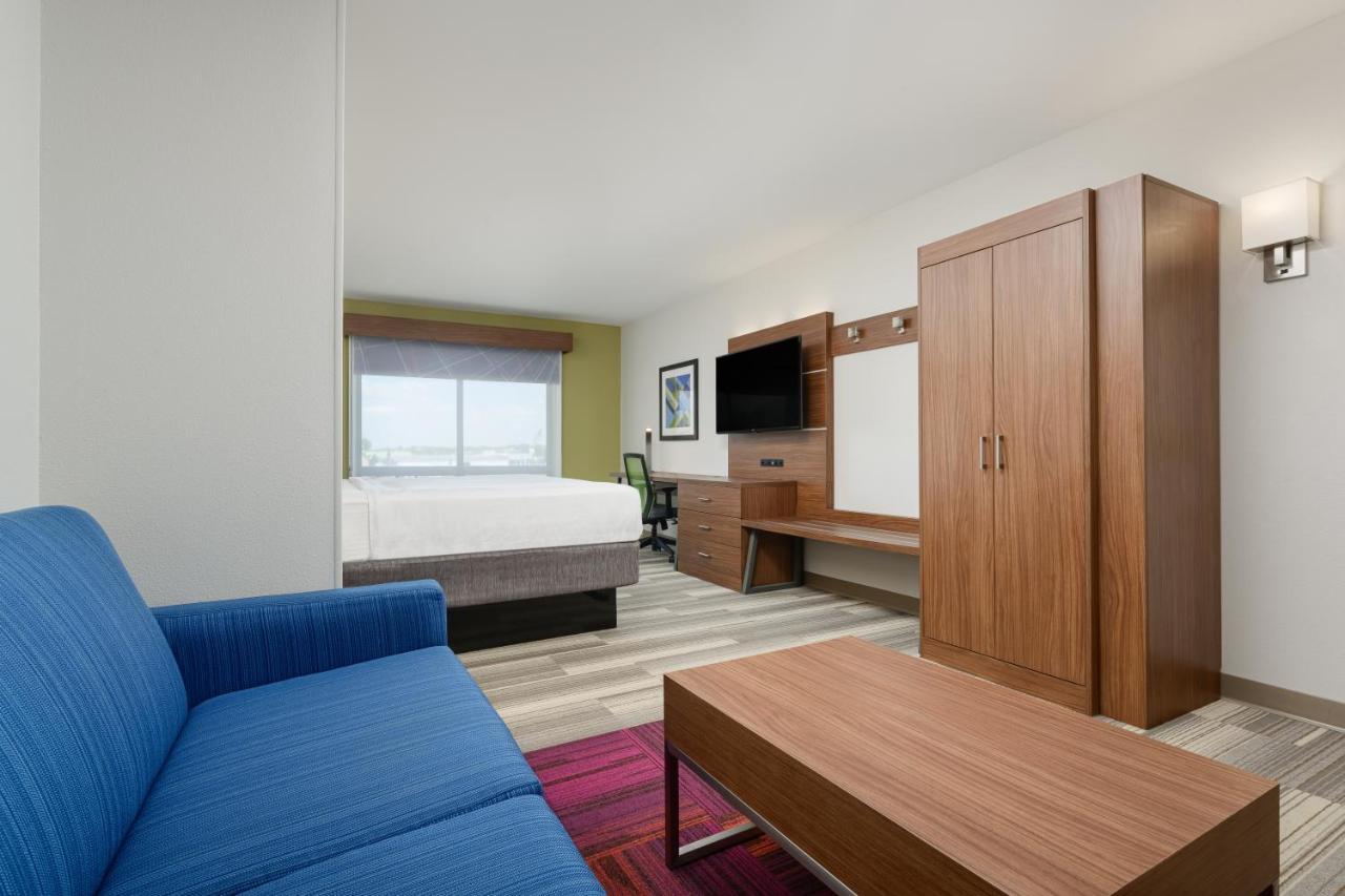 Holiday Inn Express - Tullahoma By Ihg Exterior photo